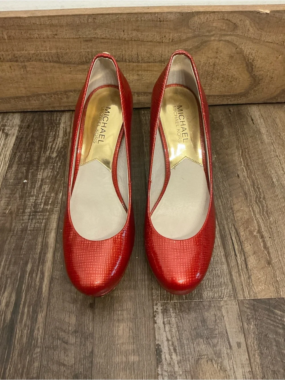 Michael Kors Woman's Ionna Pump Platform Heel Red Patent Dress Shoe 6M